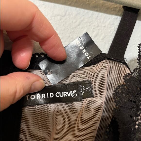 Torrid Curve NWT Dot Lace Double Layer & Strap Underwire Lace Bra 3X Black - Picture 5 of 5